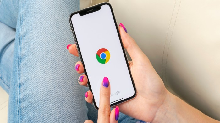 Corrupted 35 google chrome extensions hacked